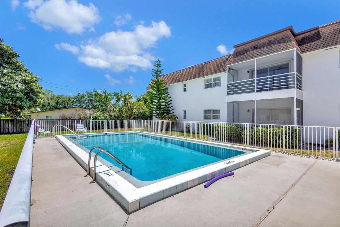 MANSON CONDO - Residential