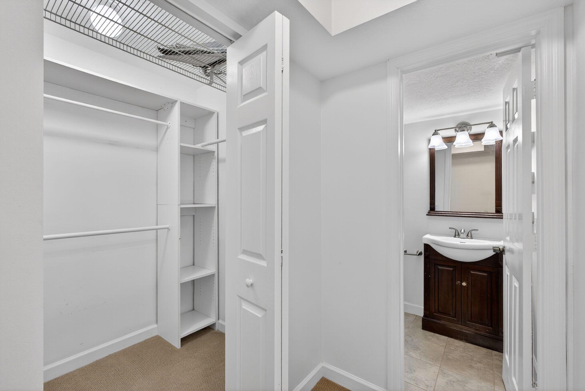 MANSON CONDO - Residential