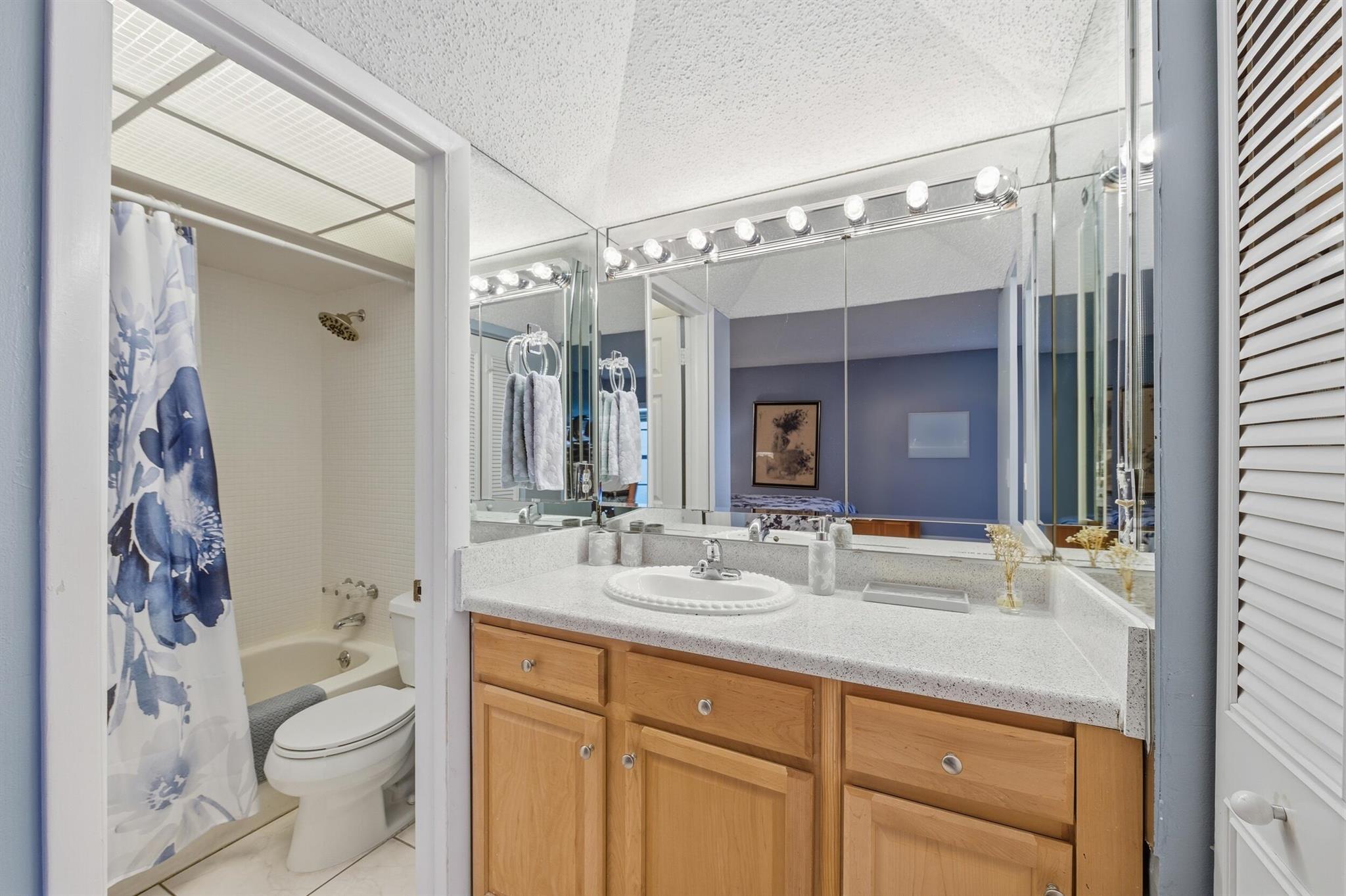 LAGO DEL REY - Residential