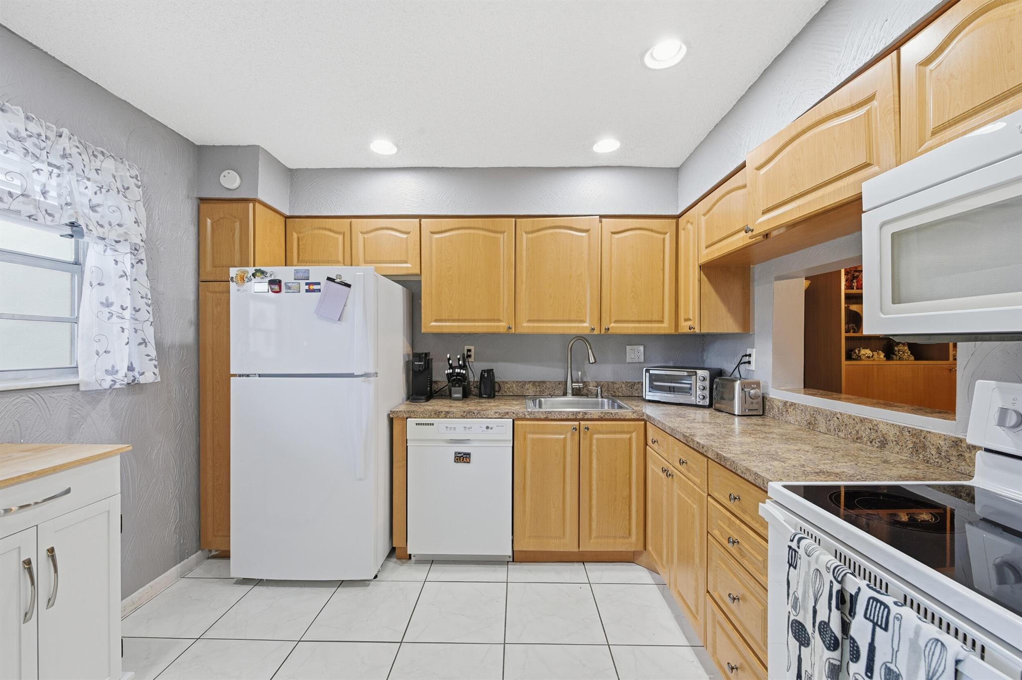 LAGO DEL REY - Residential