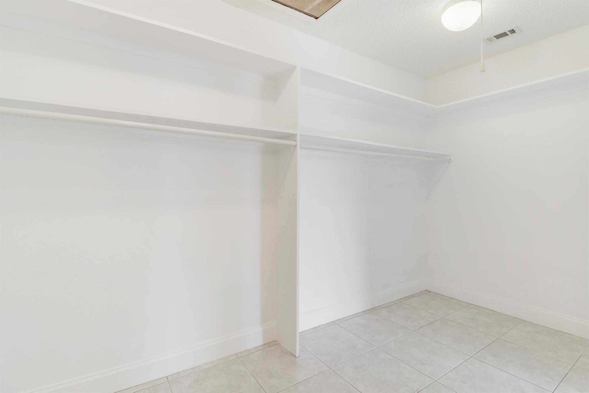 VILLAS OF GREEN GLEN II-B - Residential