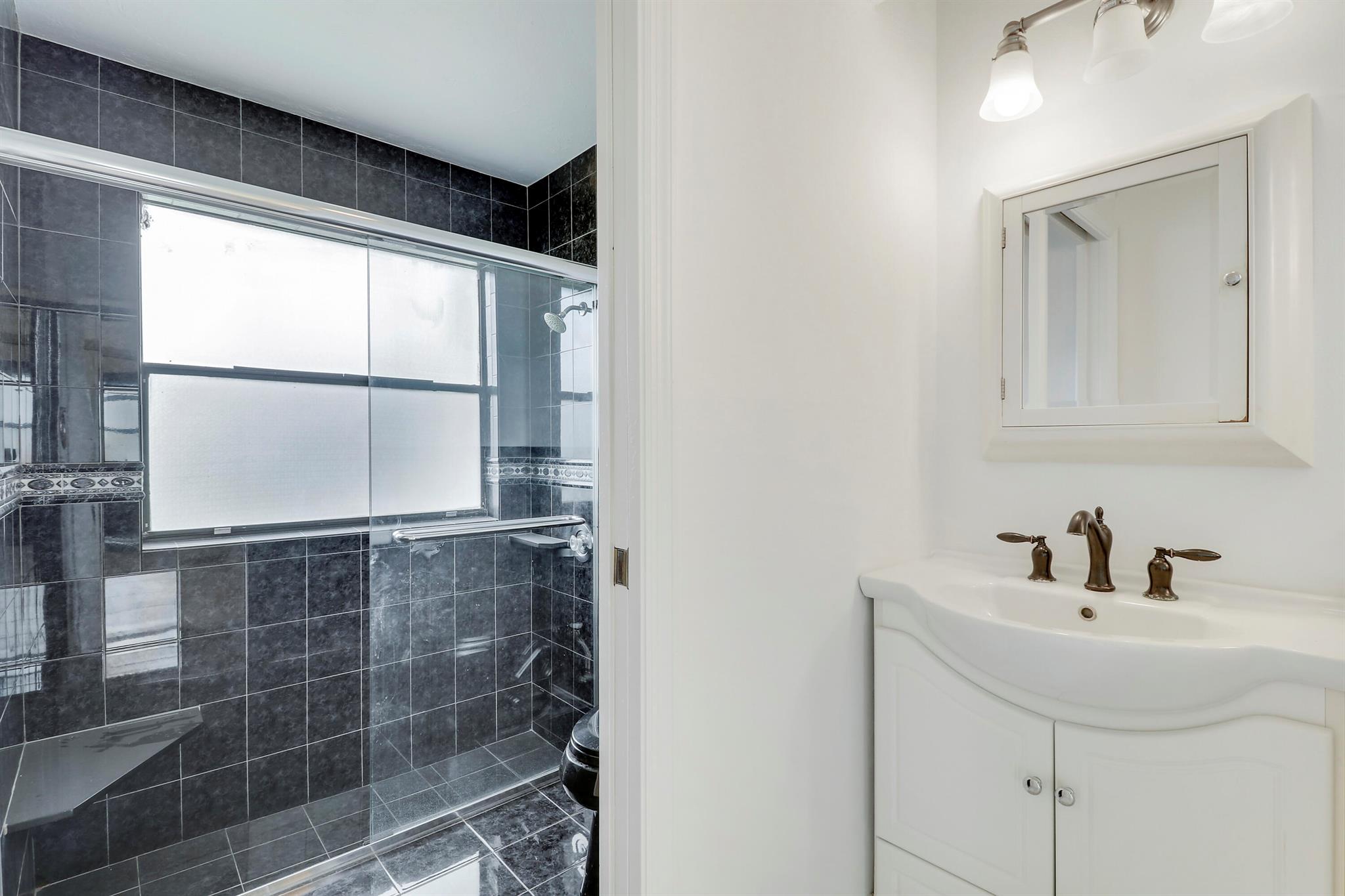 VILLAS OF GREEN GLEN II-B - Residential