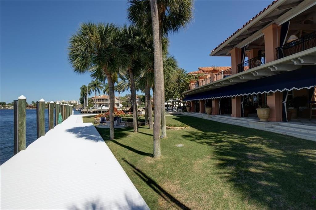 Del Lago Isle 42-2 B - Residential