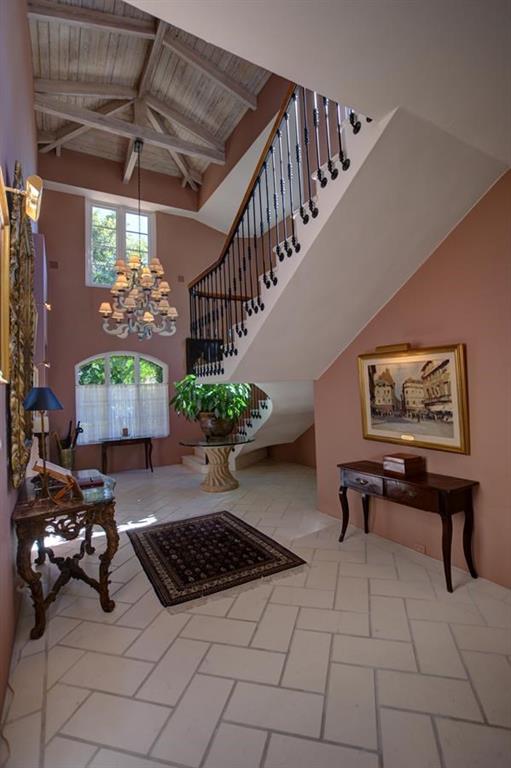 Del Lago Isle 42-2 B - Residential