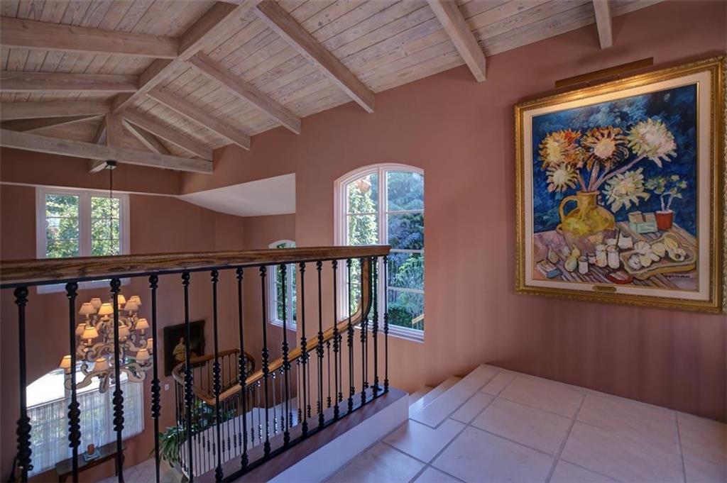 Del Lago Isle 42-2 B - Residential