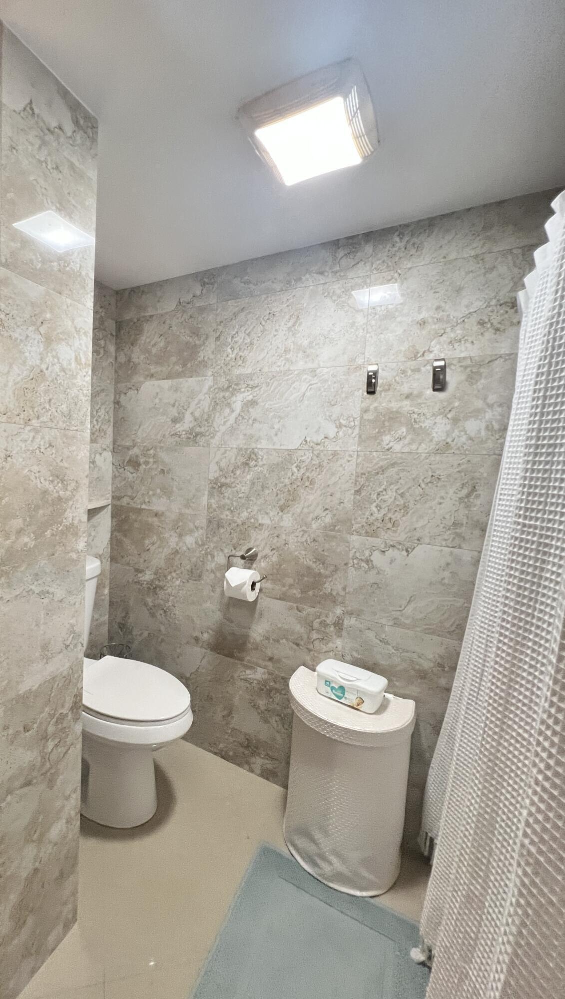 BLUE LAKE APTS CONDO - Residential Lease