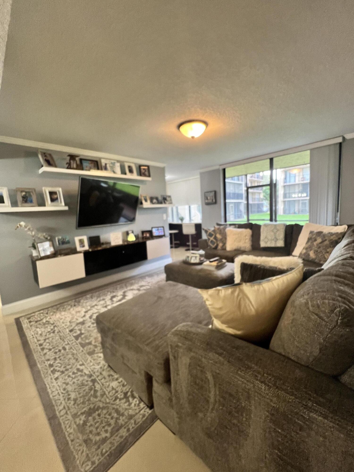 BLUE LAKE APTS CONDO - Residential Lease