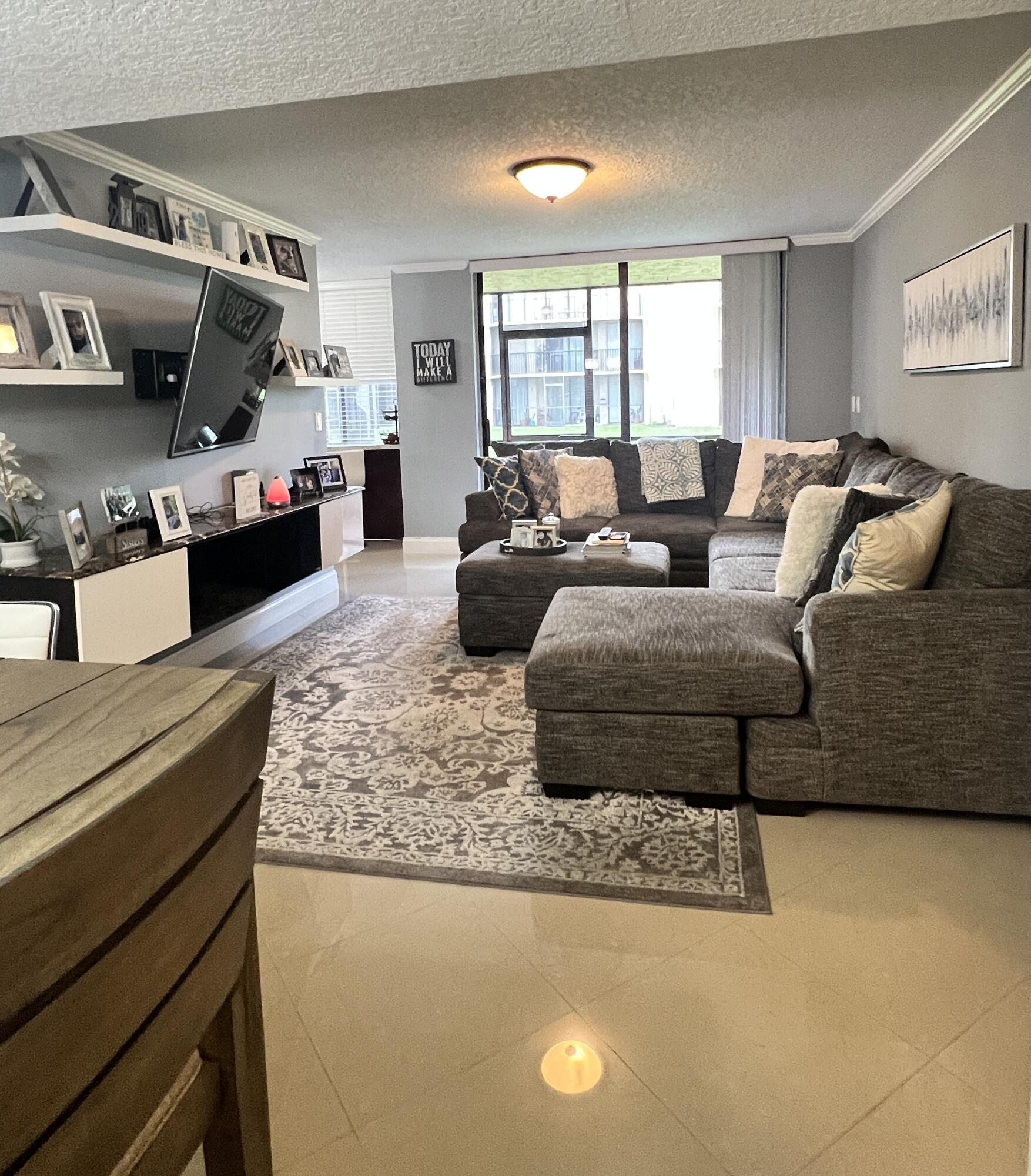 BLUE LAKE APTS CONDO - Residential Lease