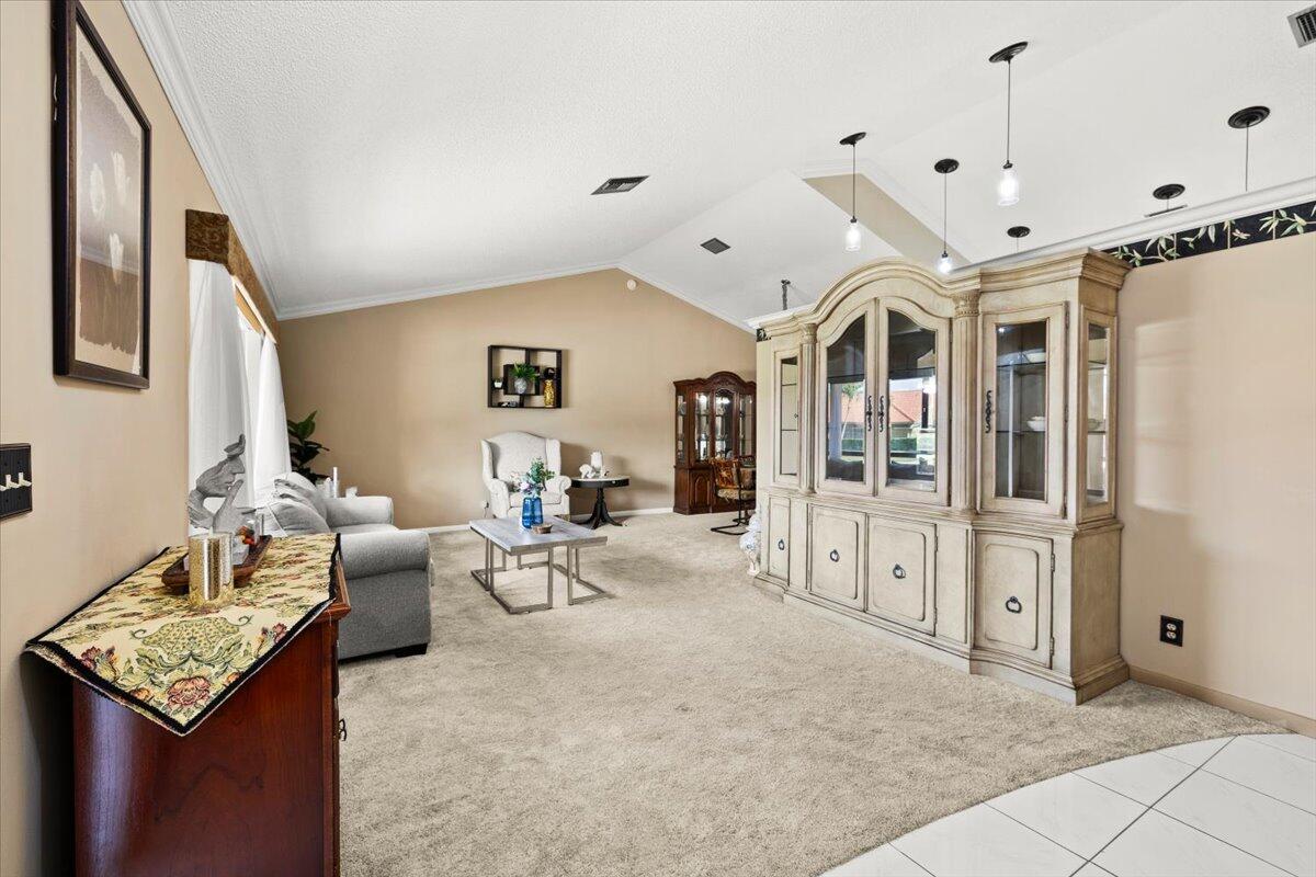 9615 Sun Pointe Drive