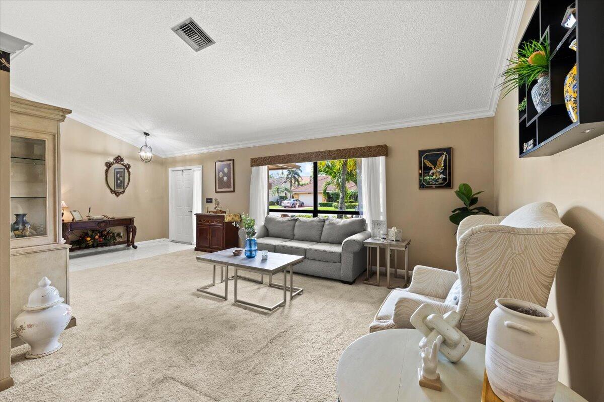 9615 Sun Pointe Drive