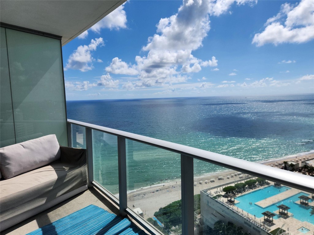 4111 S Ocean Drive 2107