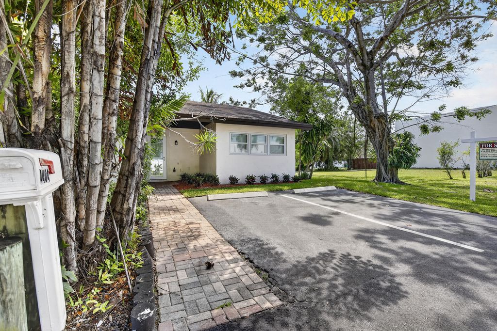 Photo of 4404 Treasure Cove Drive, Dania Beach, FL 33312 (MLS # B26001128)