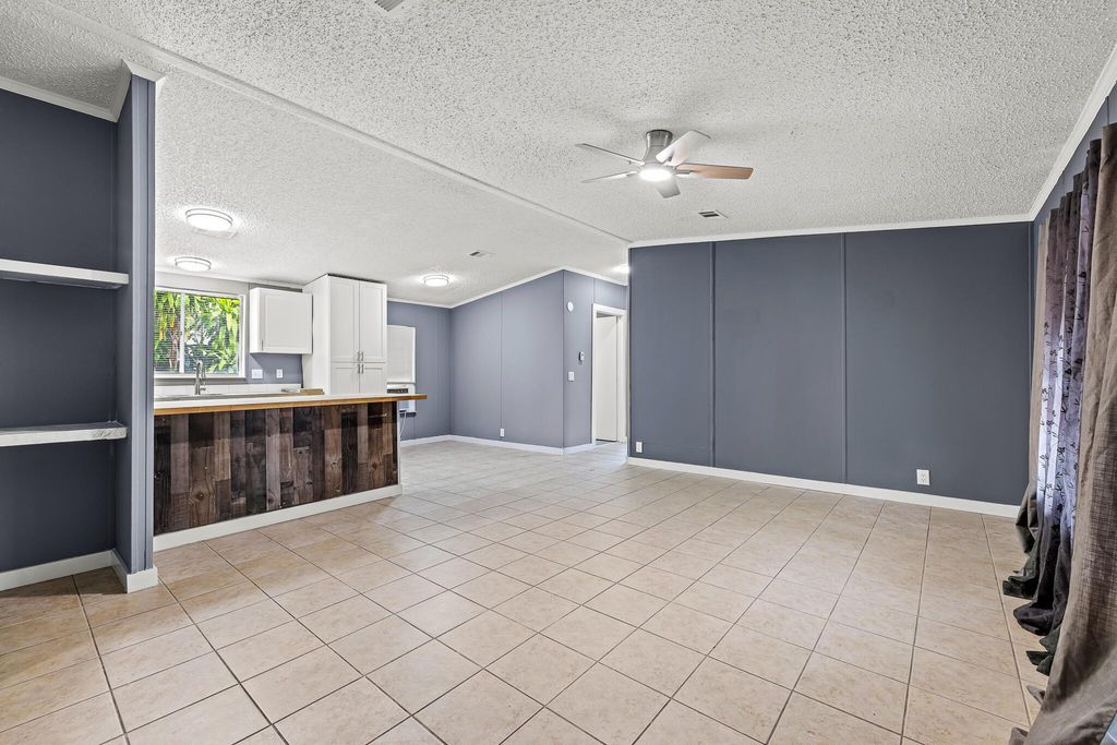 Photo of 10592 Sandalfoot Boulevard W, Boca Raton, FL 33428 (MLS # R11100755)