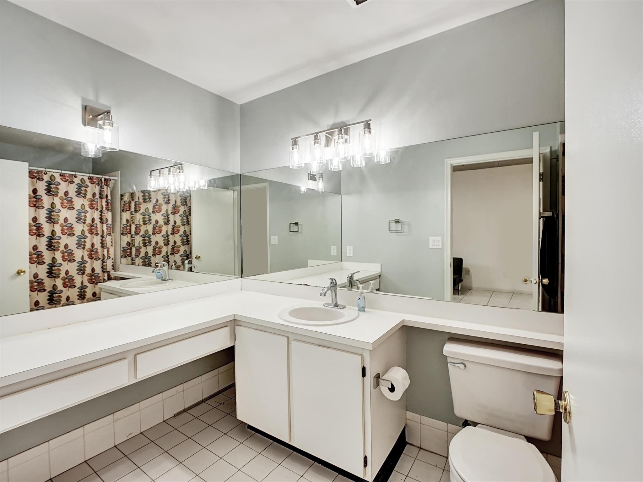 SUMMIT PINES UNIT 3 - Residential Lease