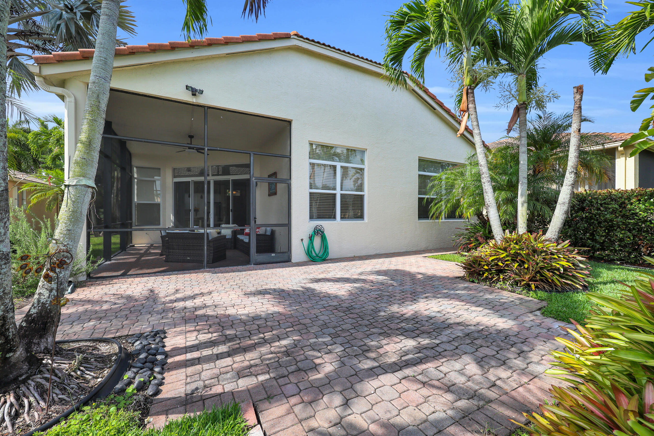 BUENA VIDA - Residential