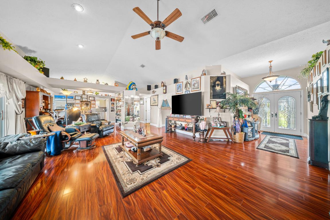 PORT ST LUCIE SECTION 23 - Residential