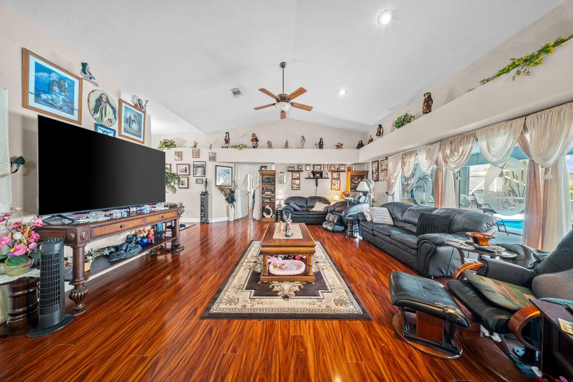 PORT ST LUCIE SECTION 23 - Residential