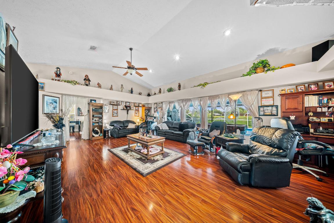 PORT ST LUCIE SECTION 23 - Residential