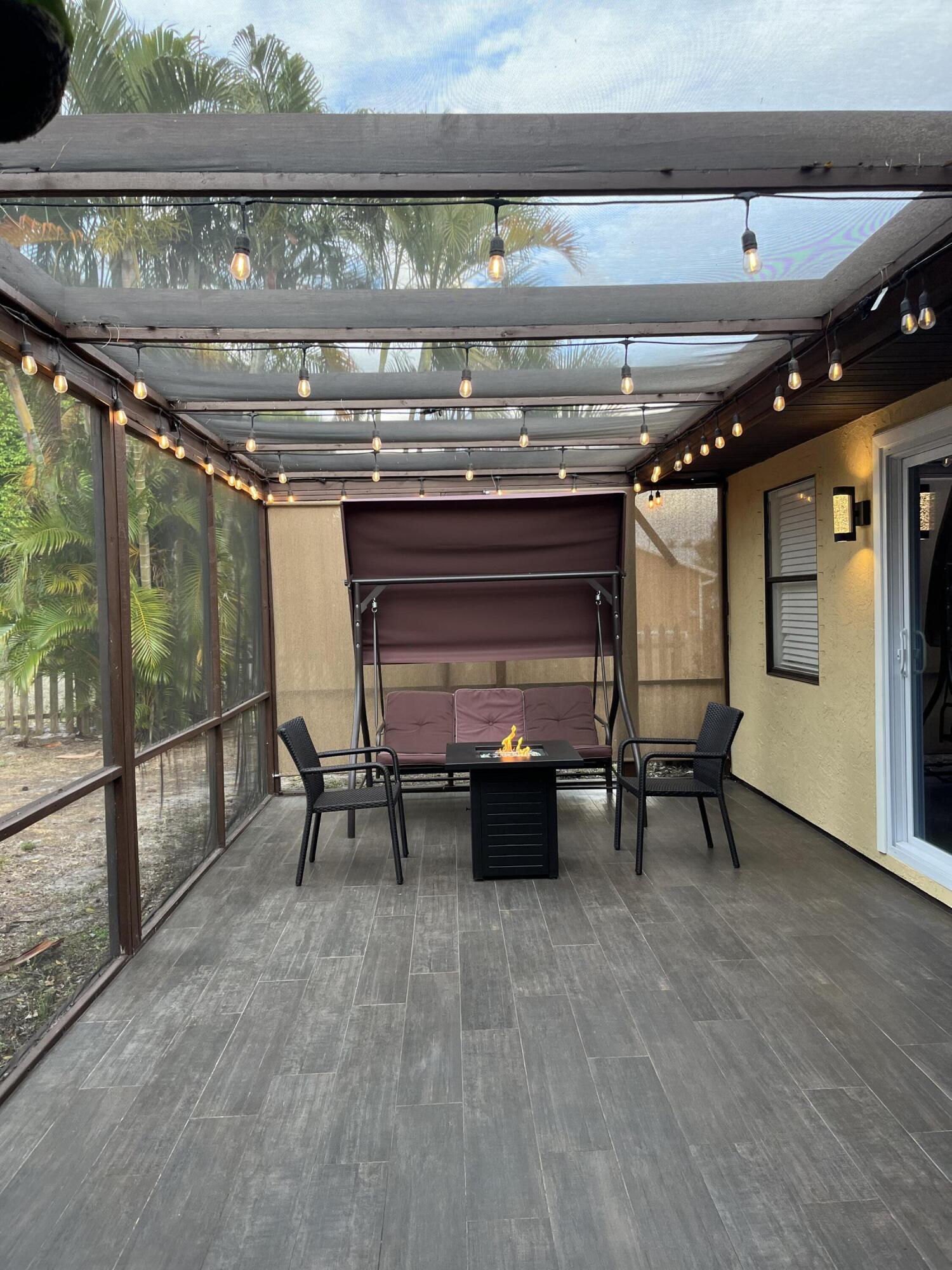 PORT ST LUCIE SECTION 21 - Residential