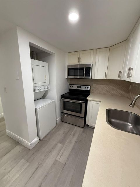 10000 NW 80th Court 2341 Hialeah Gardens FL 33016