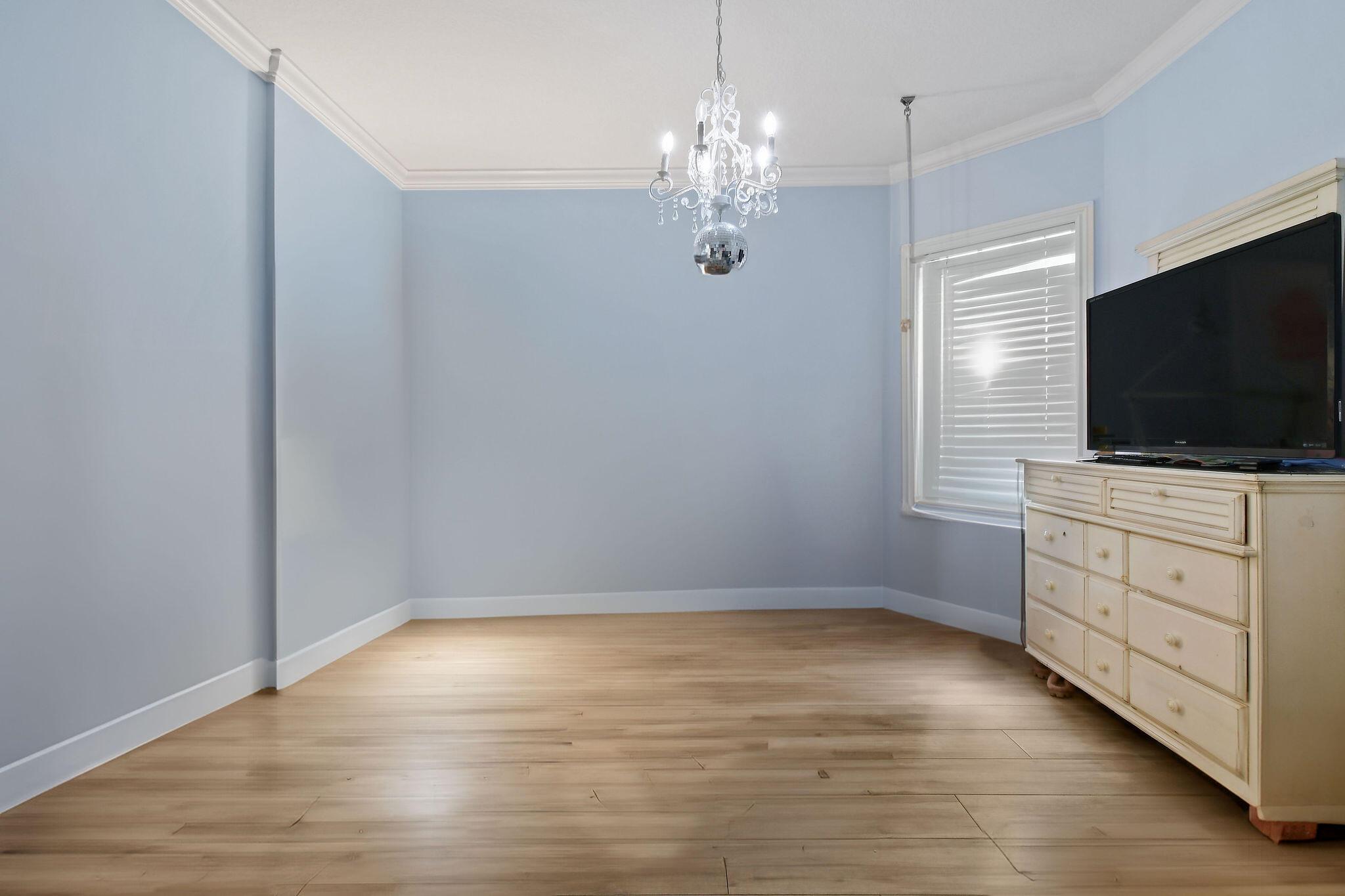 821015 Island Country - Residential