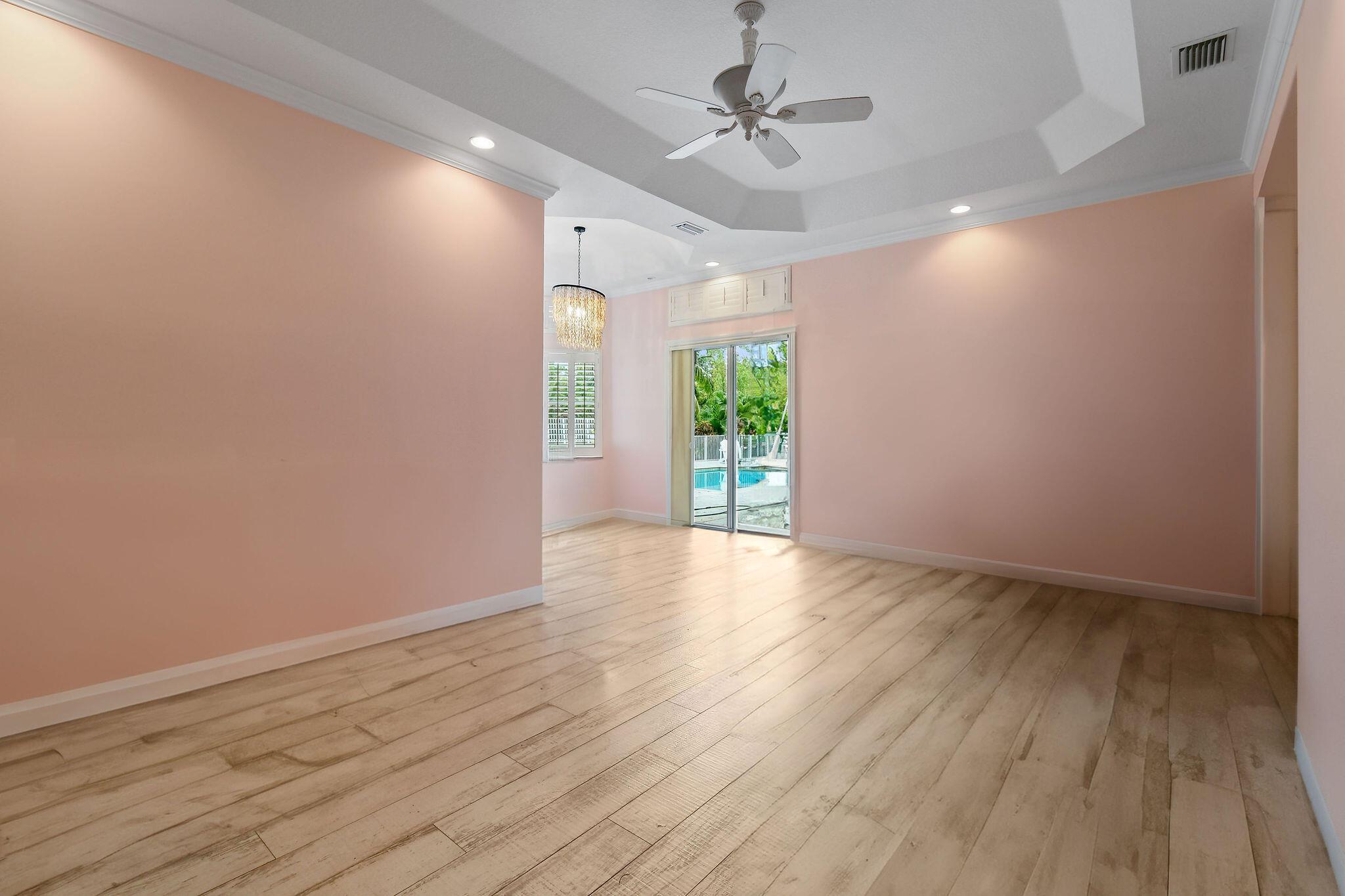 821015 Island Country - Residential