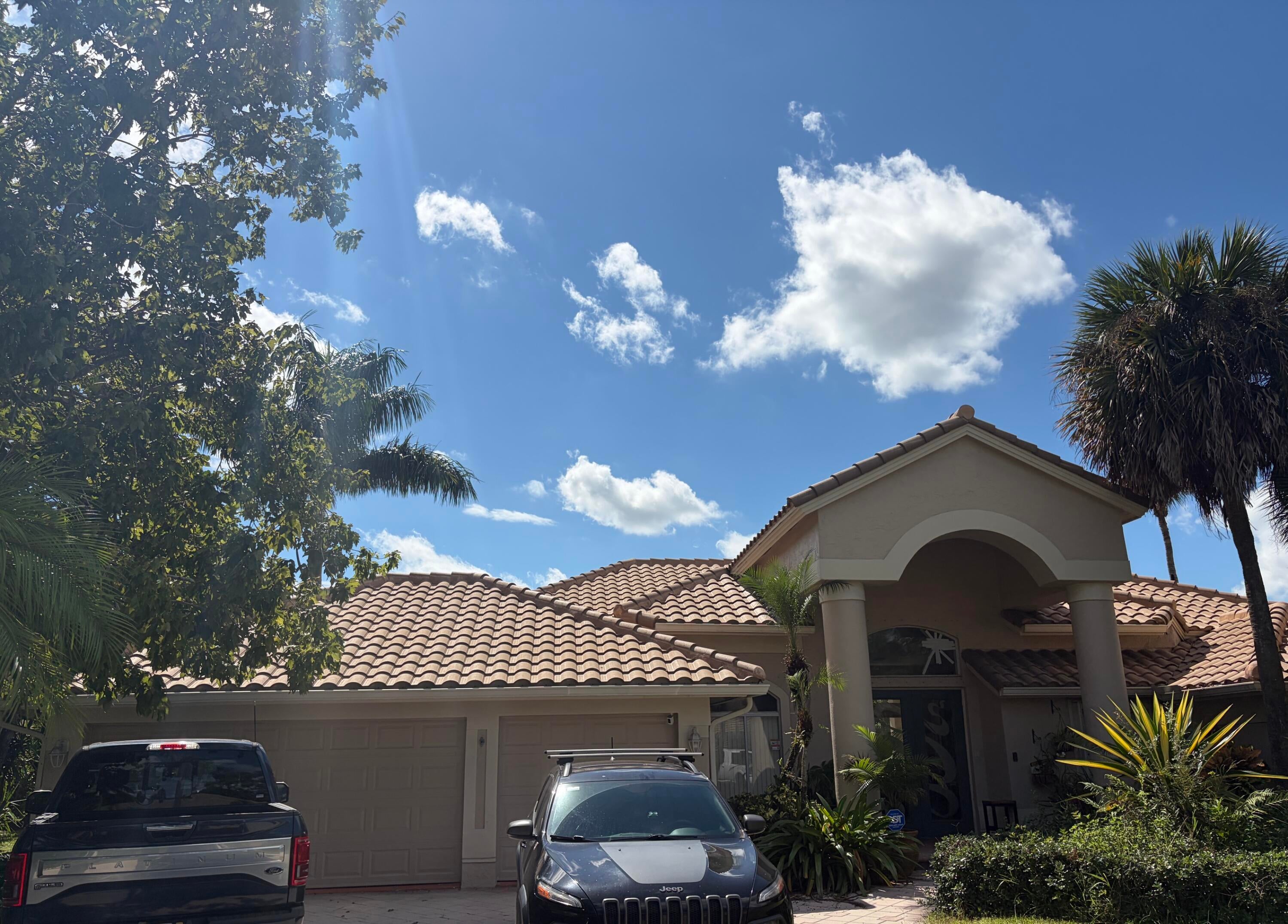 Properties 929 CEDAR COVE Road