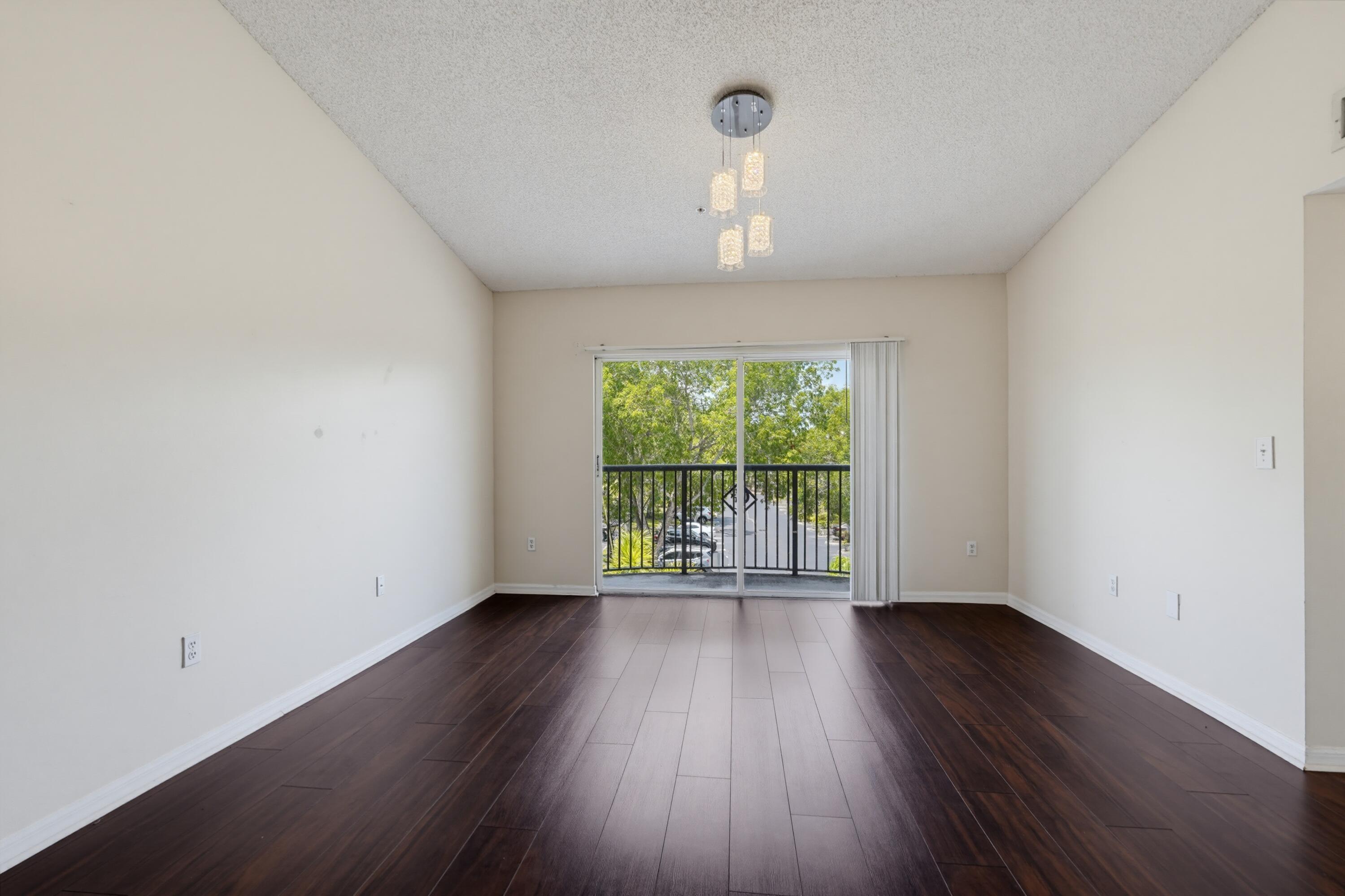 Properties 400 N Crestwood Ct Court N 417