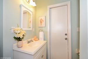 LAKE SHORE VILLAS - Residential