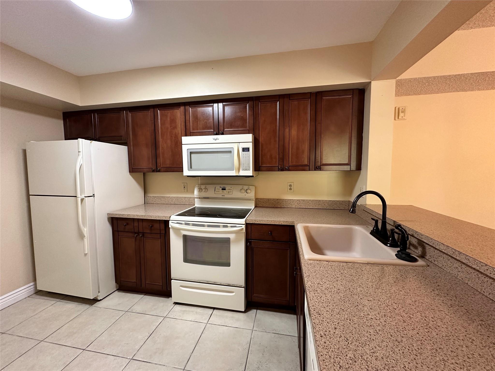 Grand Oasis Condo - Residential Lease