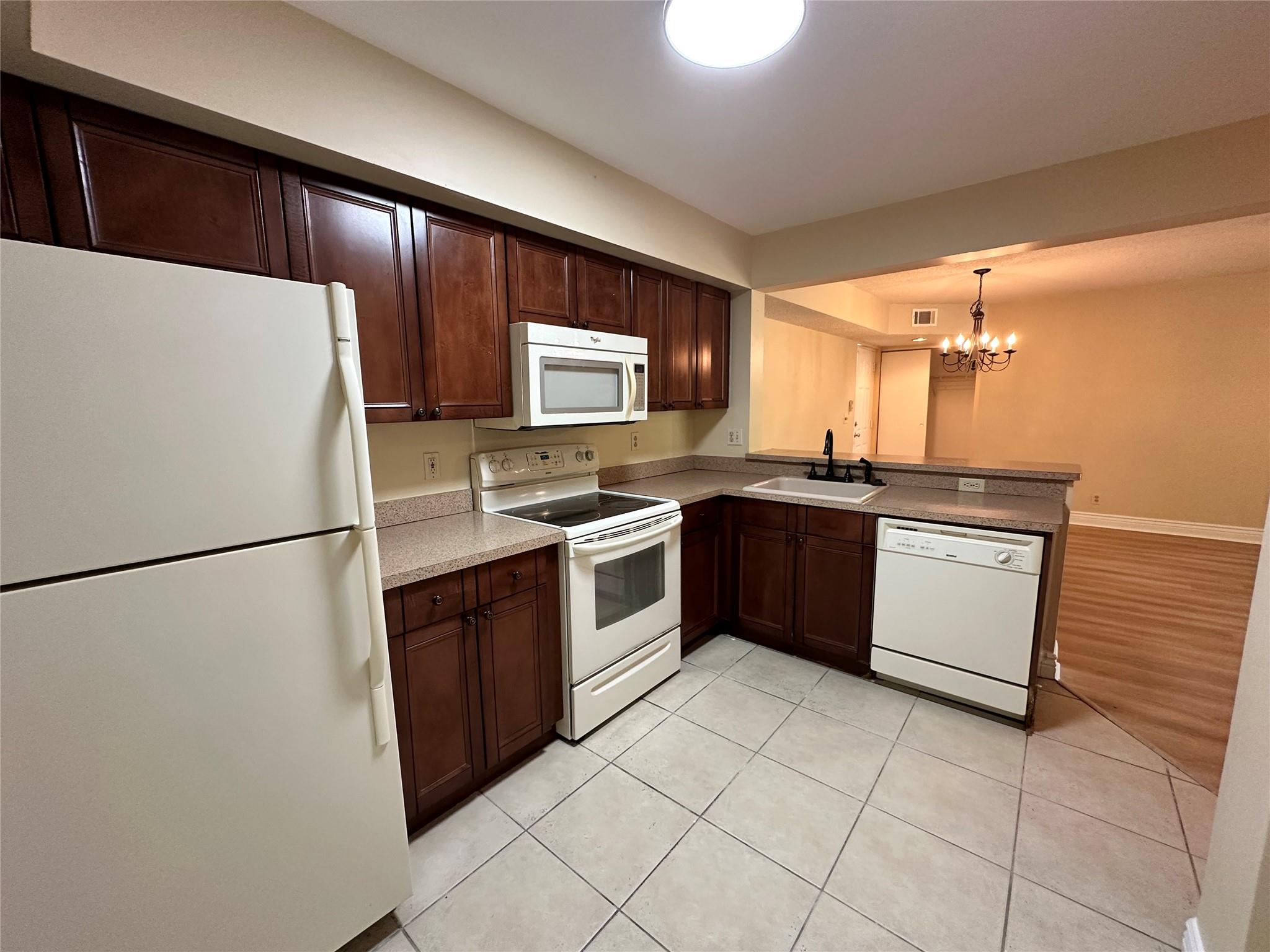 Grand Oasis Condo - Residential Lease