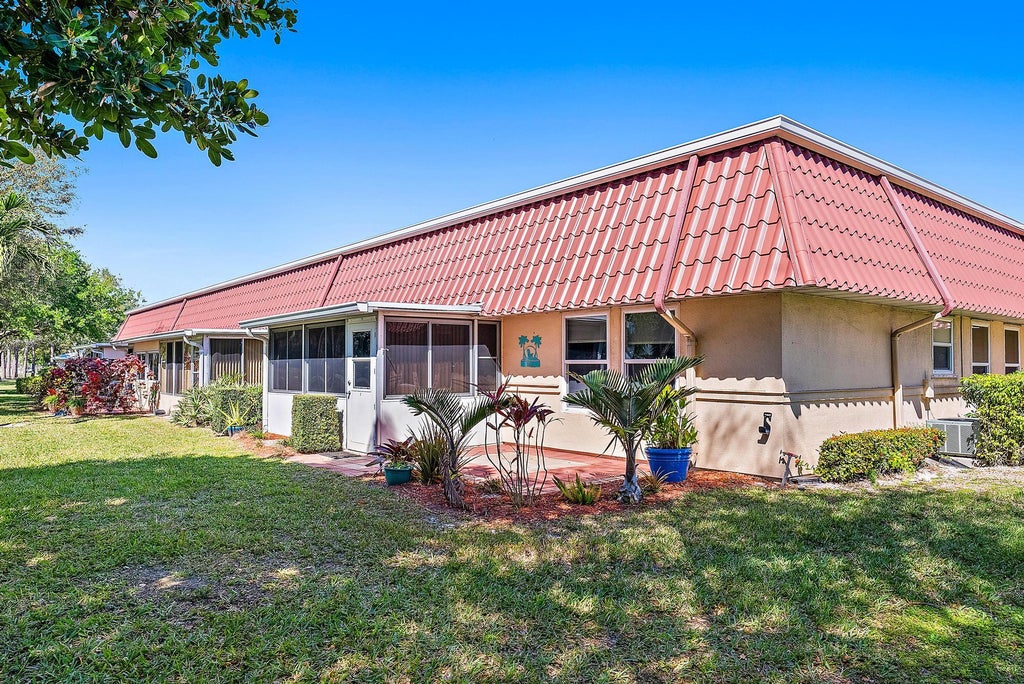Photo of 163 Amherst Lane, Lake Worth, FL 33467 (MLS # R10963473)