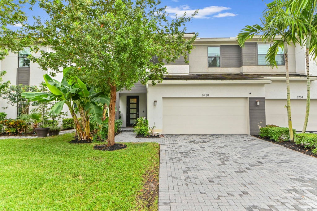 Photo of 8728 Corvus Drive, Lake Worth, FL 33467 (MLS # B26093036)