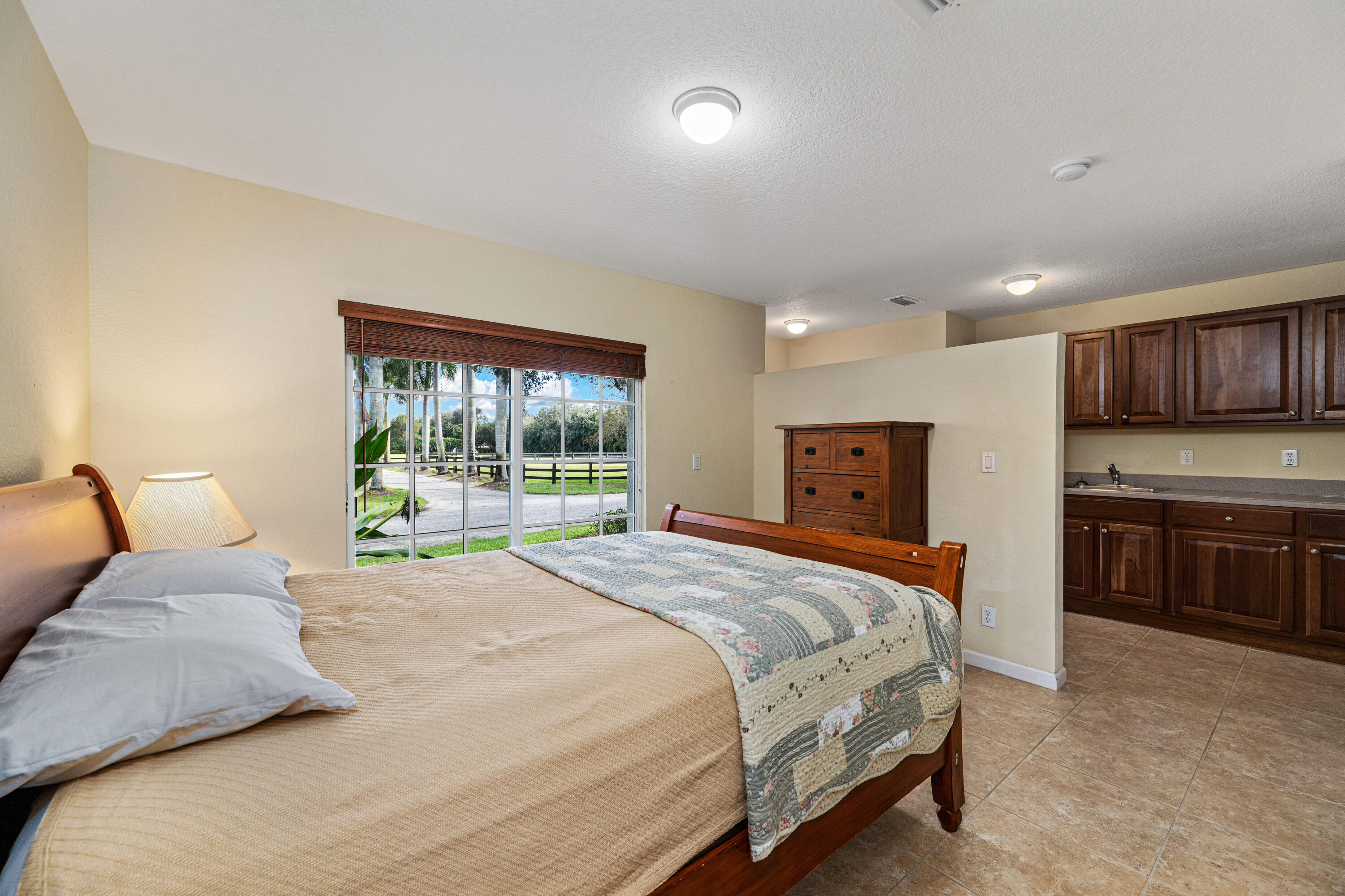 PALM BEACH POINT EAST - Residential