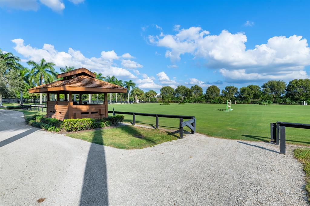 PALM BEACH POINT EAST - Residential