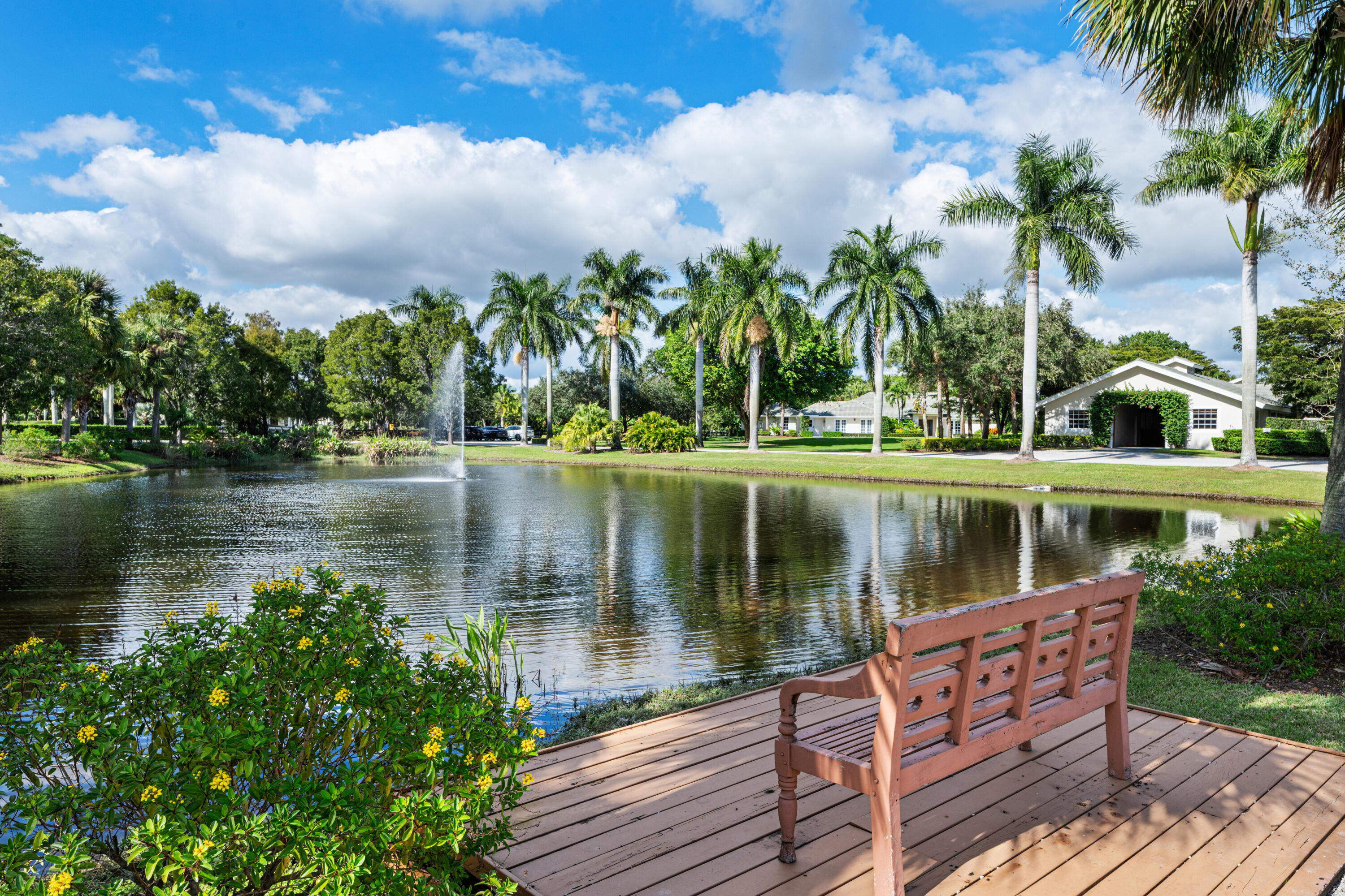 PALM BEACH POINT EAST - Residential