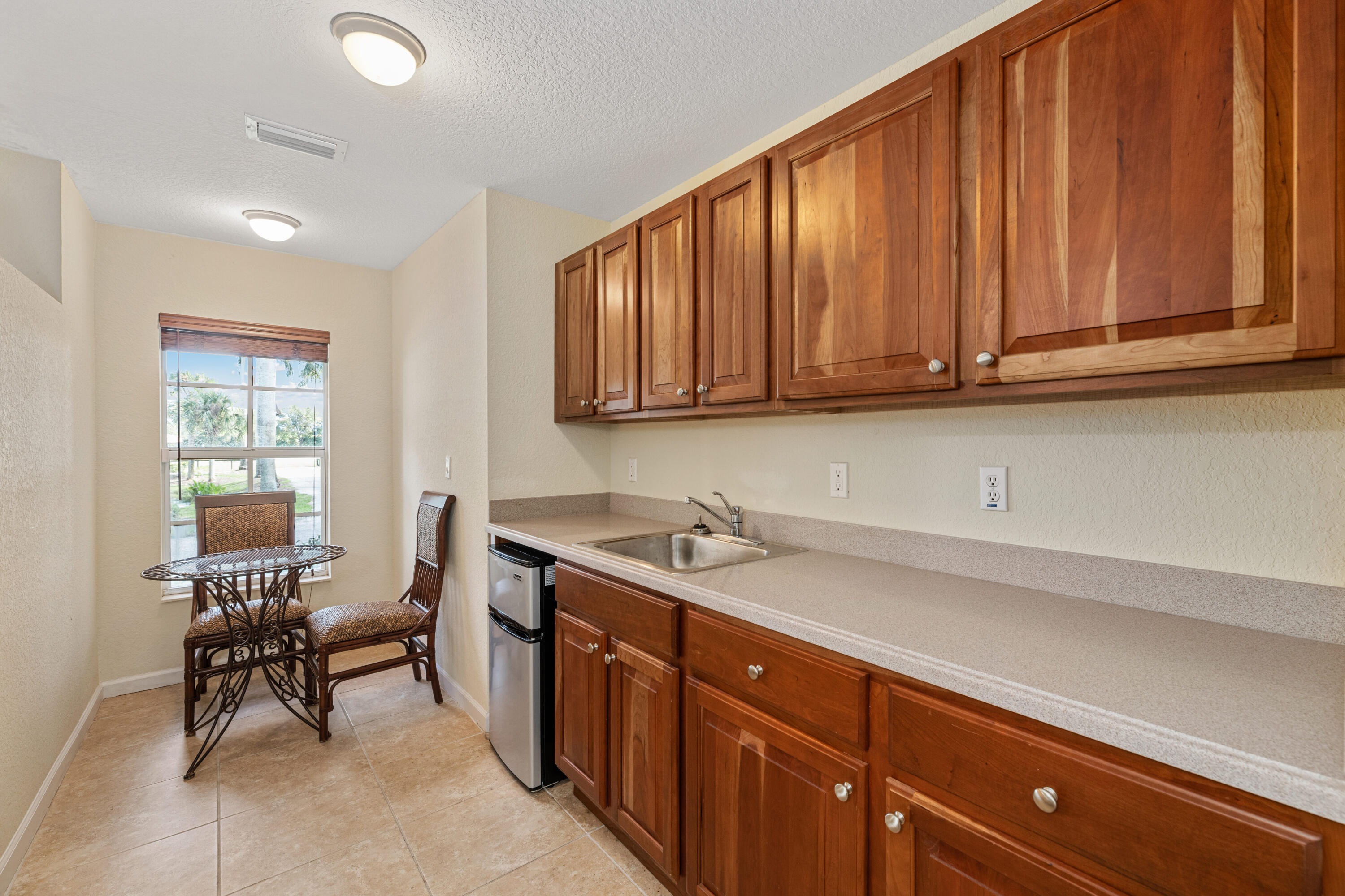 PALM BEACH POINT EAST - Residential