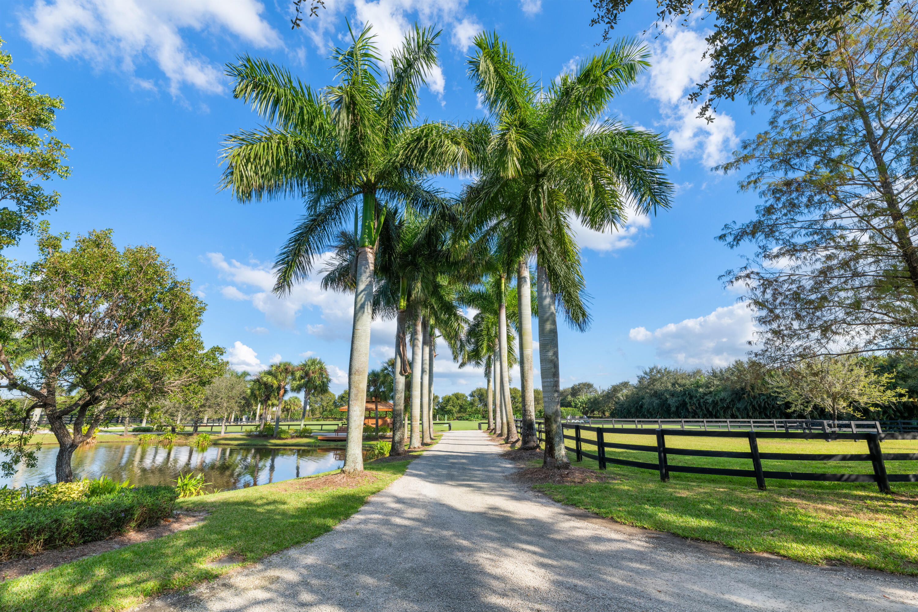 PALM BEACH POINT EAST - Residential