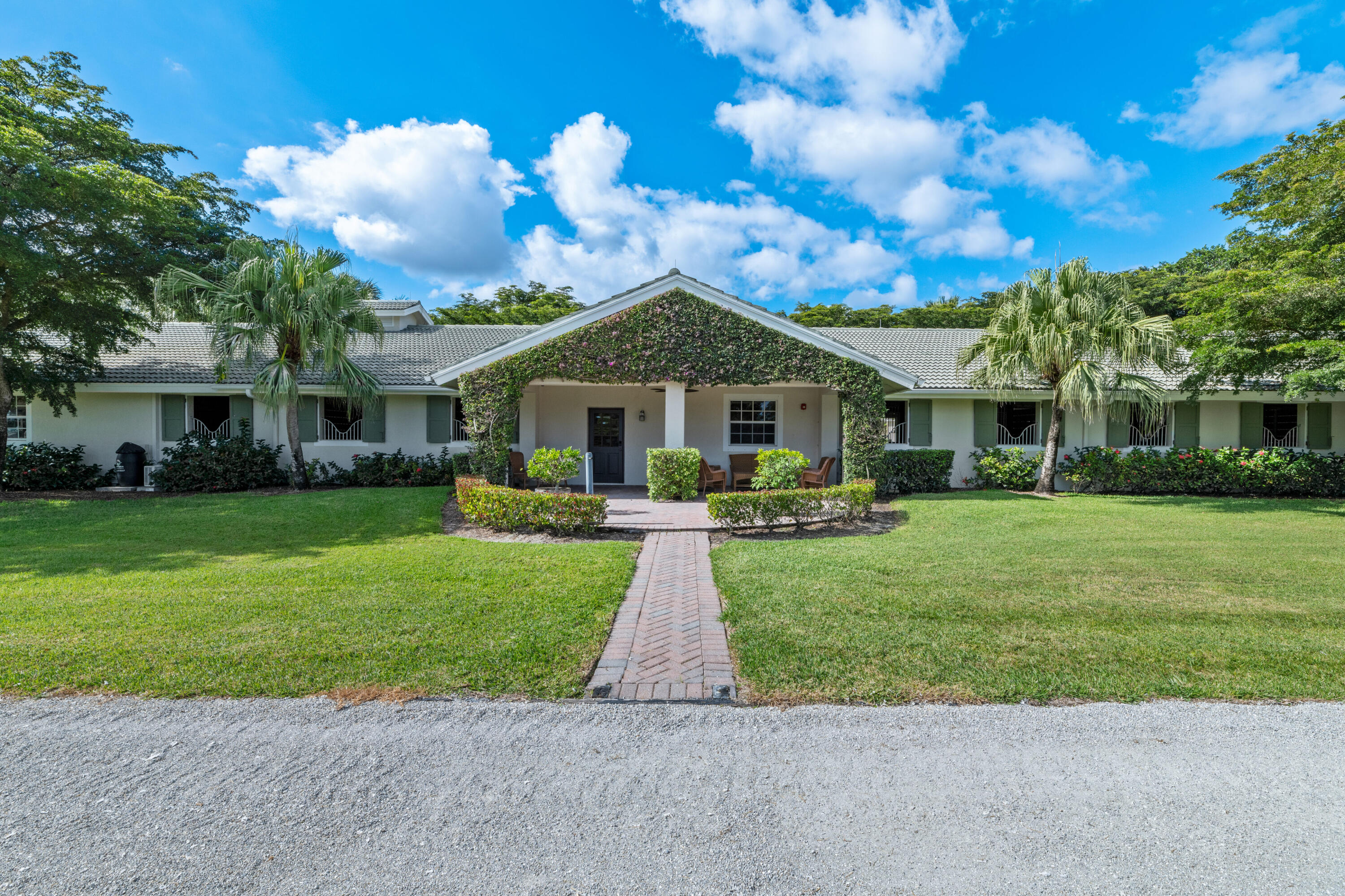 PALM BEACH POINT EAST - Residential