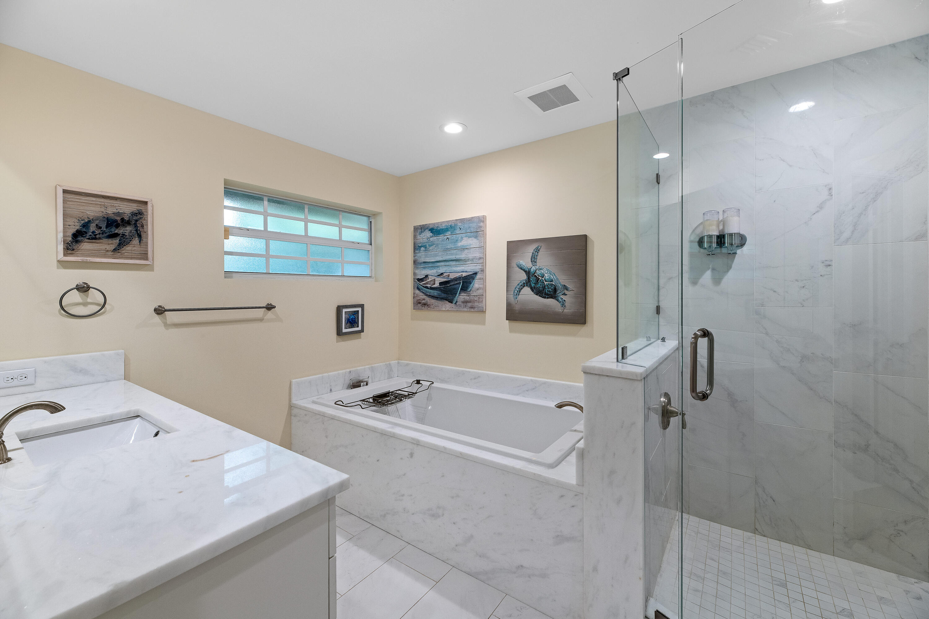 PALM BEACH POINT EAST - Residential