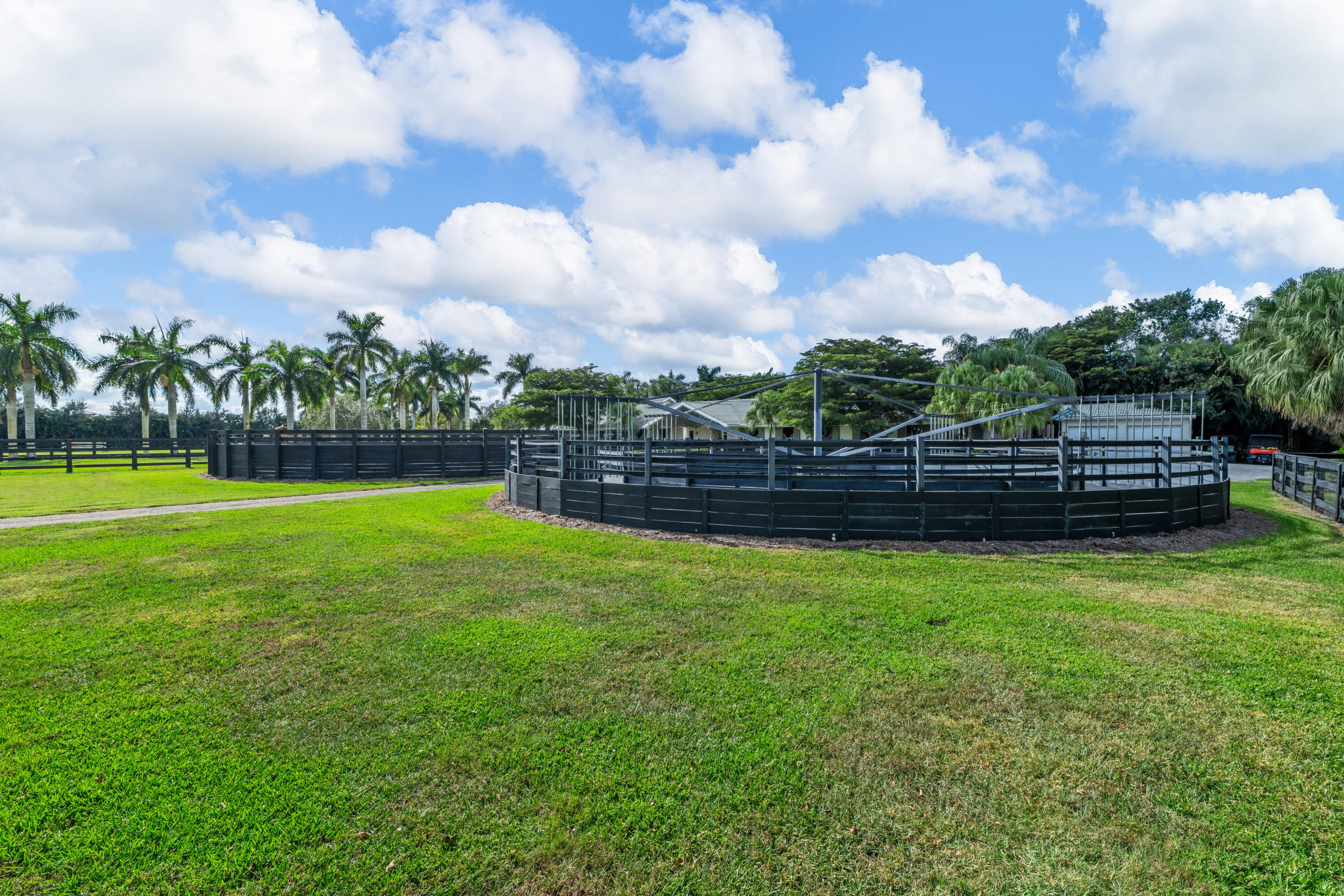 PALM BEACH POINT EAST - Residential