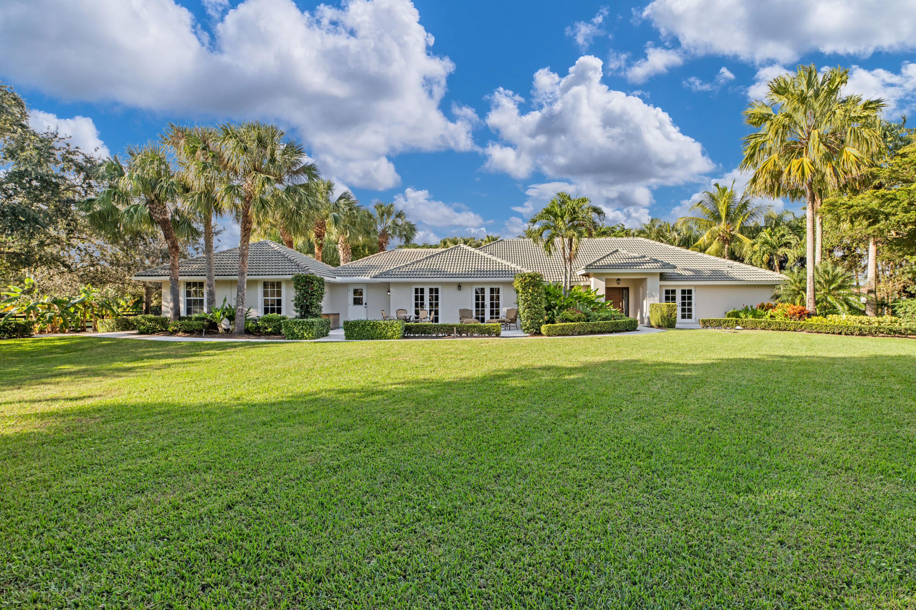 PALM BEACH POINT EAST - Residential