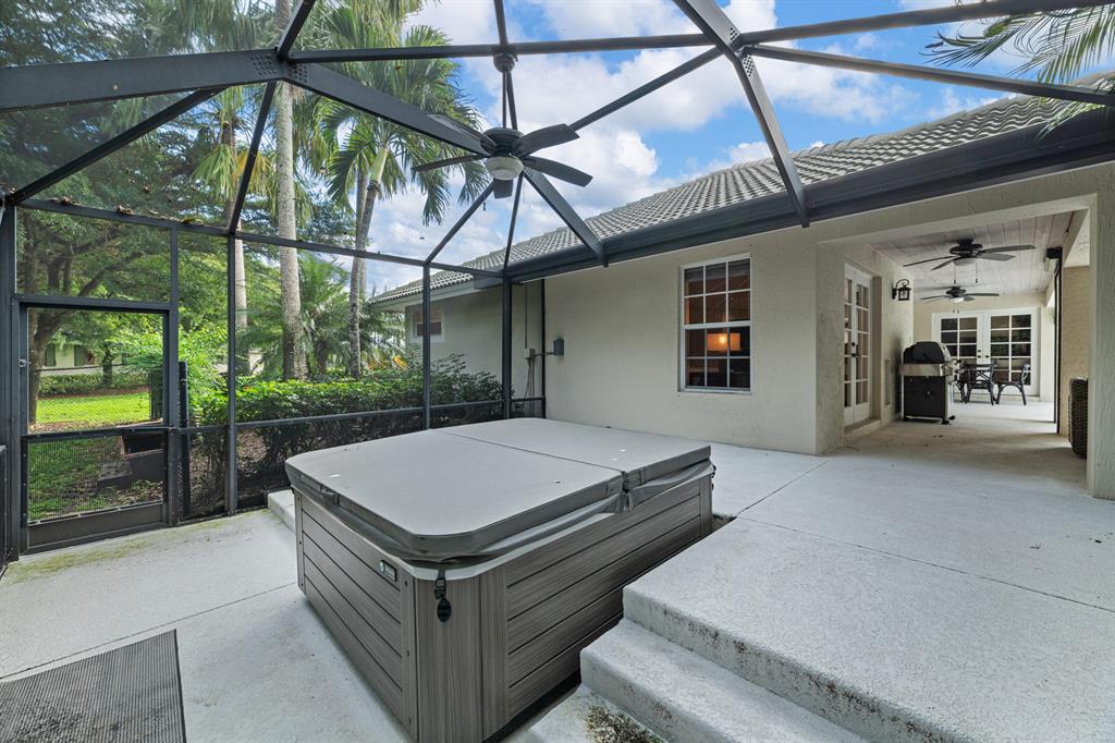 PALM BEACH POINT EAST - Residential