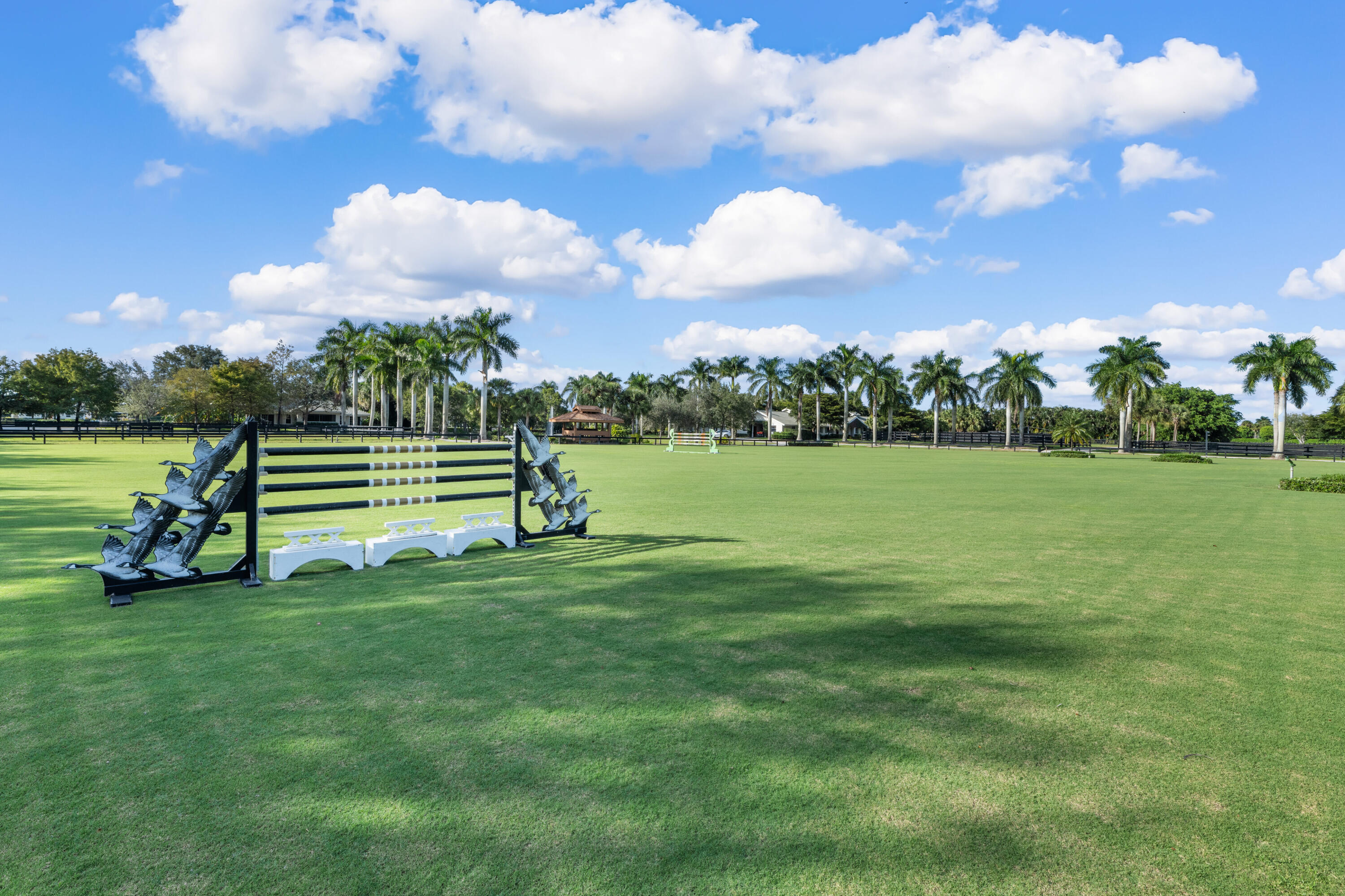 PALM BEACH POINT EAST - Residential