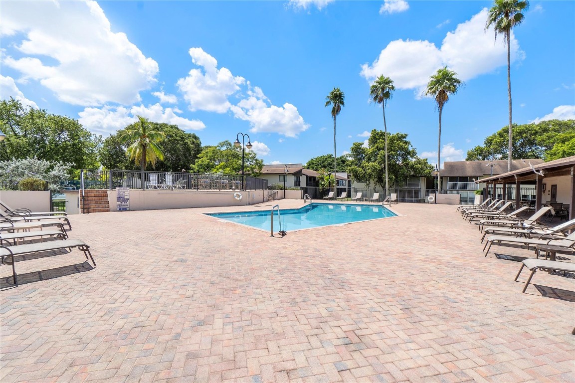 Laurels of Margate Condo - Residential