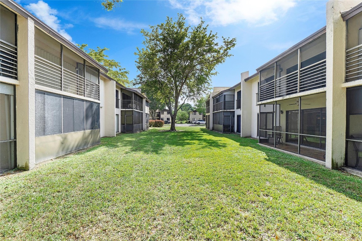 Laurels of Margate Condo - Residential