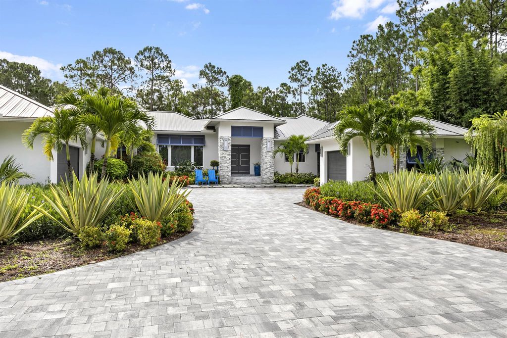 Photo of 13238 Night Owl Lane, Palm Beach Gardens, FL 33418 (MLS # R10899712)