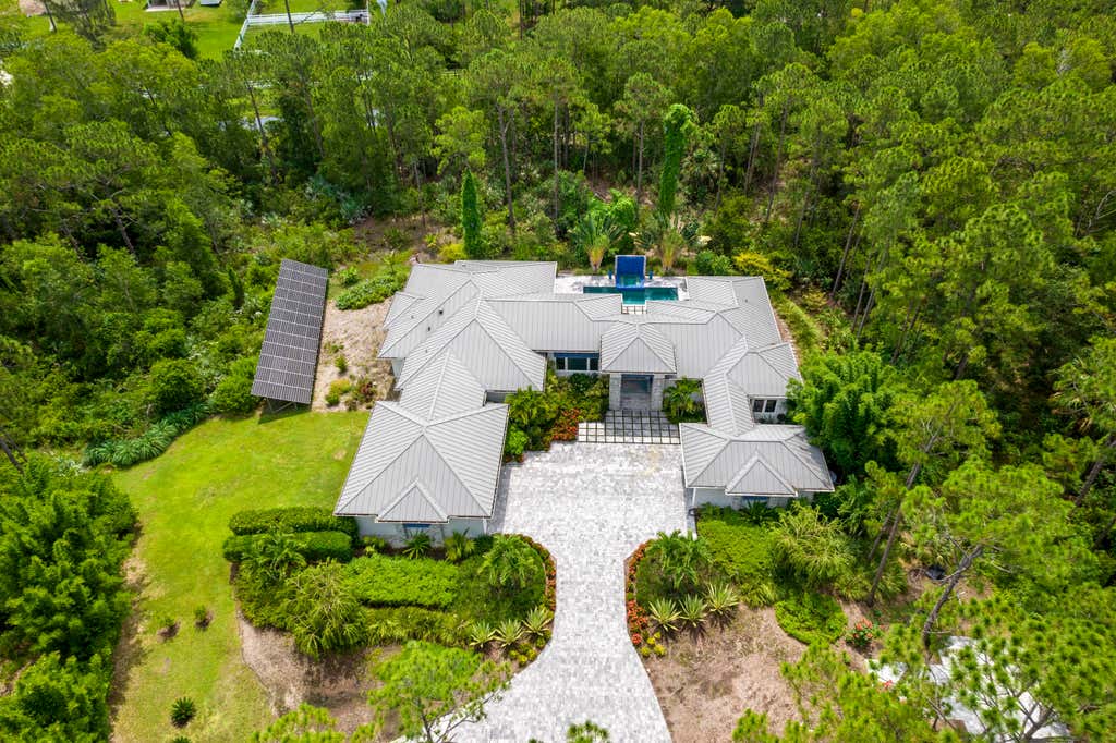 Photo of 13238 Night Owl Lane, Palm Beach Gardens, FL 33418 (MLS # R10899712)