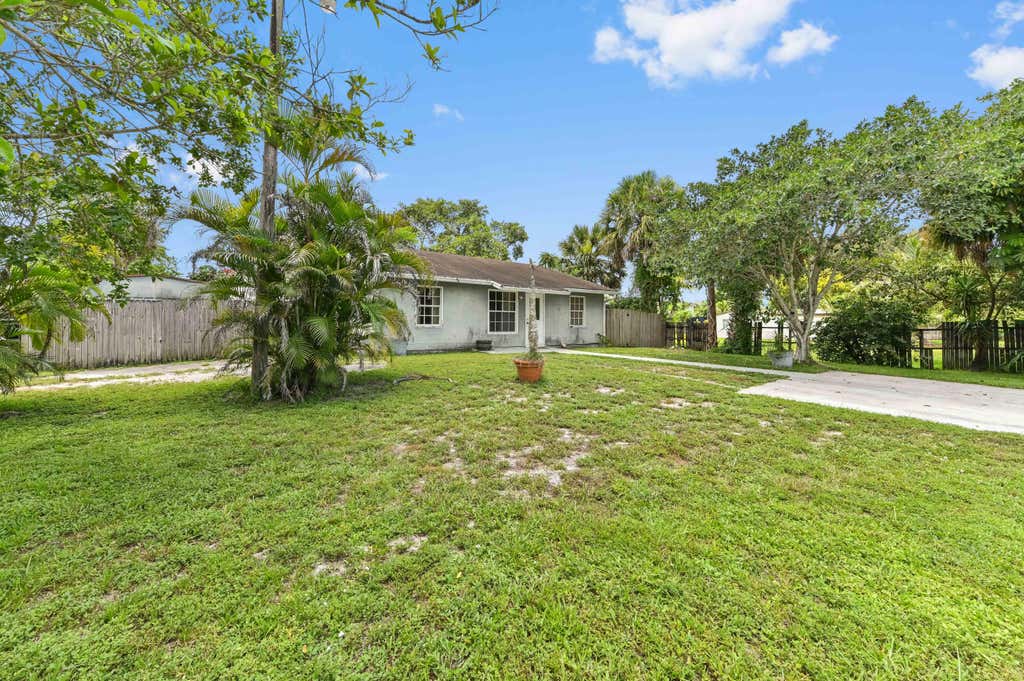 Photo of 6262 Bishoff Road, West Palm Beach, FL 33413 (MLS # R11110090)