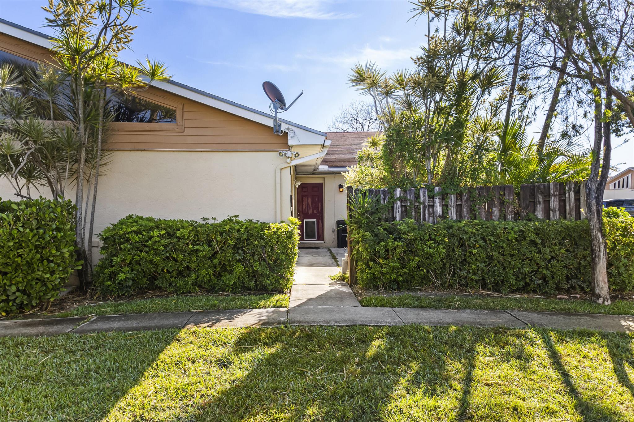 4387 Woodstock Drive C